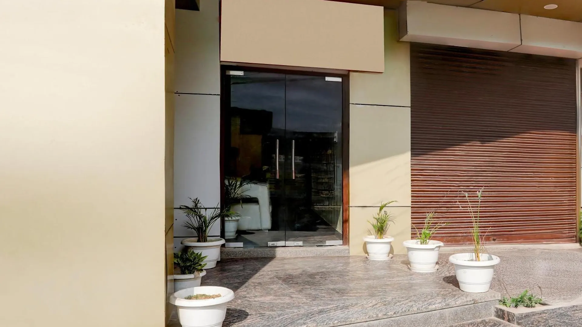 ****  Super Hotel O Sankat Mochan Gandhi Nagar Varanasi India